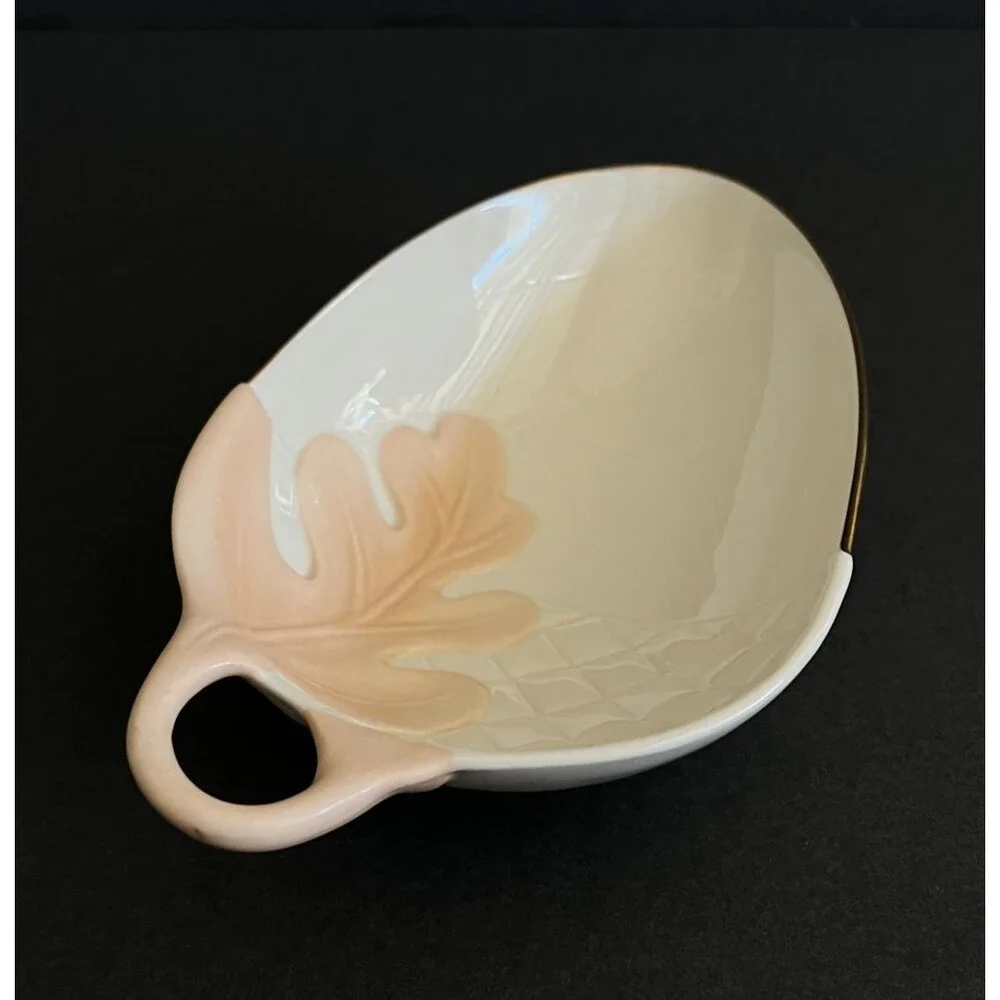 Lenox Porcelain Acorn Candy Dish Ivory w/Gold Trim 6.25